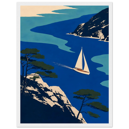 Grafisk maritim plakat med seilbåt mellom blått hav, svaberg og kystfuruer