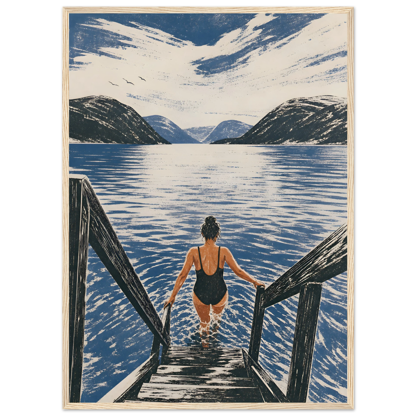 Kunstplakaten Fjordbad med en kvinne som går ned en tretrapp for å bade i en blå norsk fjord omgitt av fjell.