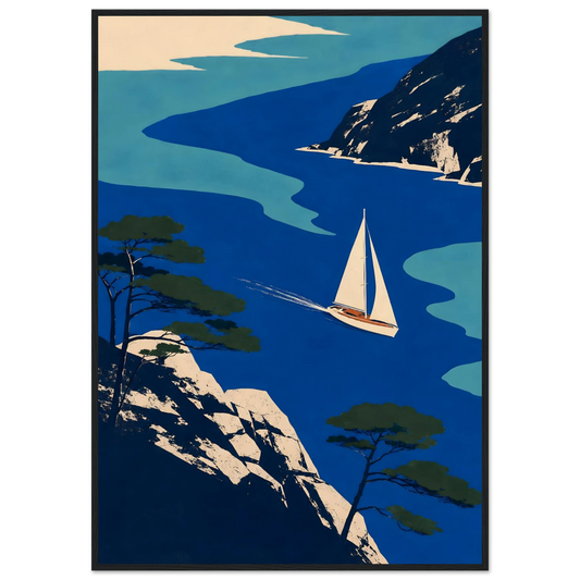 Grafisk maritim plakat med seilbåt mellom blått hav, svaberg og kystfuruer