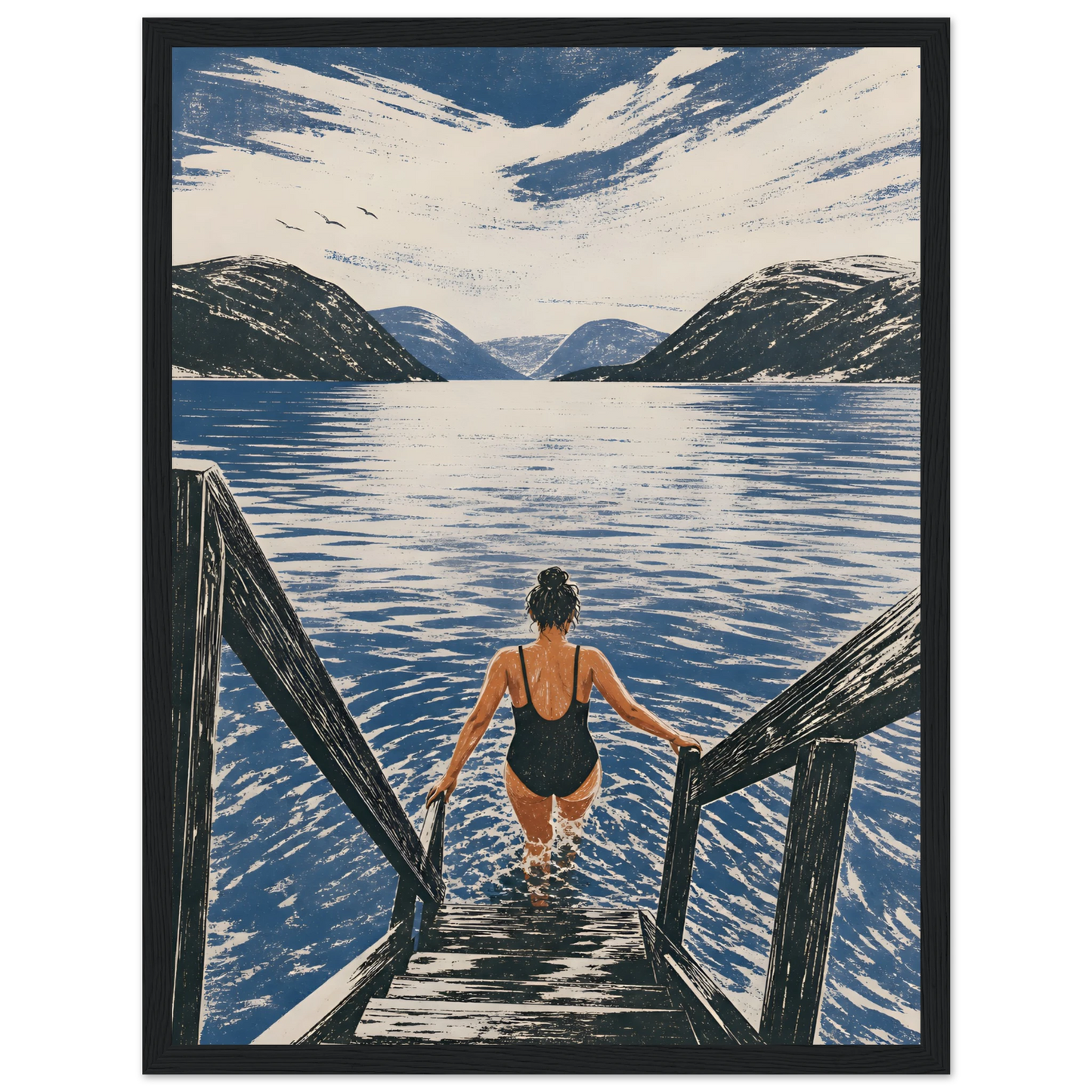 Kunstplakaten Fjordbad med en kvinne som går ned en tretrapp for å bade i en blå norsk fjord omgitt av fjell.